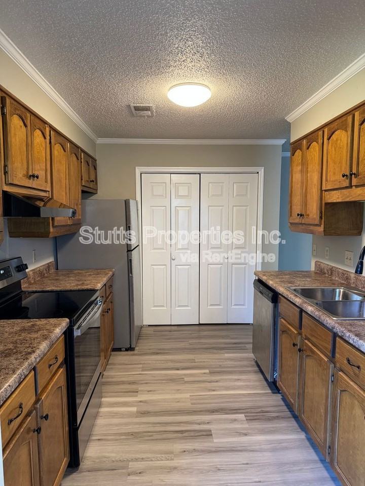 3450 Cloverdale Rd #2 - Photo 2 of 6
