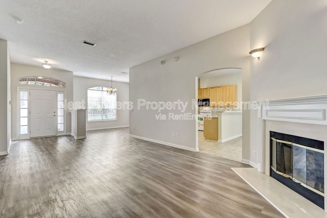 749 Grand Parke Dr - Photo 7 of 43