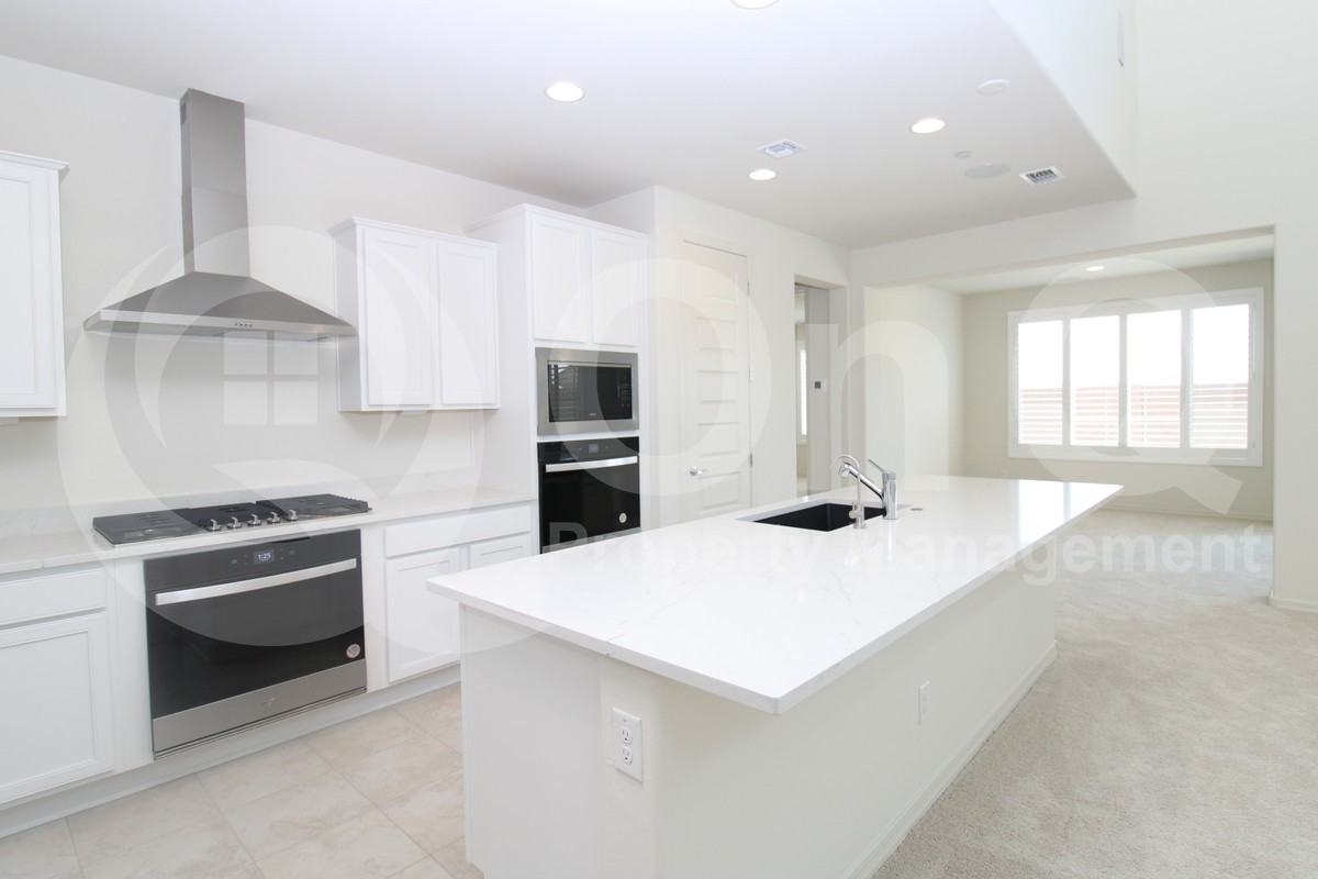 13769 W Forest Pleasant Pl - Photo 3 of 37