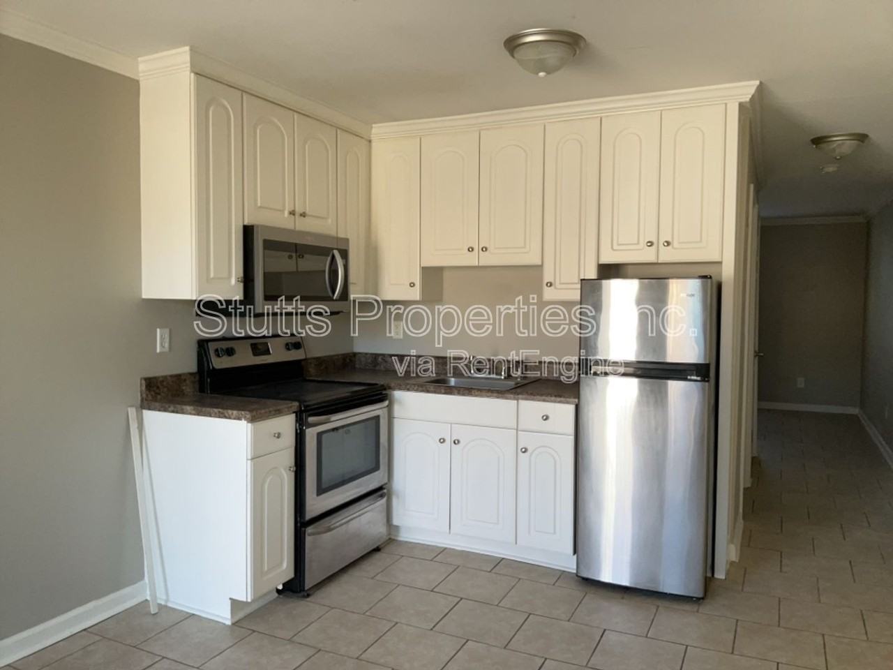 414 Hermitage Dr #6 - Photo 2 of 7