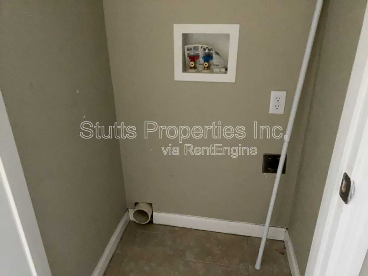 414 Hermitage Dr #6 - Photo 5 of 7