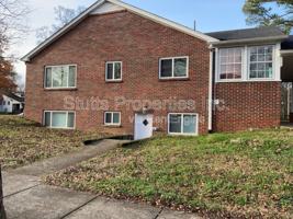 featured image of 402 W Tombigbee St #B