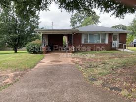 3407 Pine Cir - Photo 1 of 1