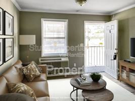 featured image of 414 Hermitage Dr #3