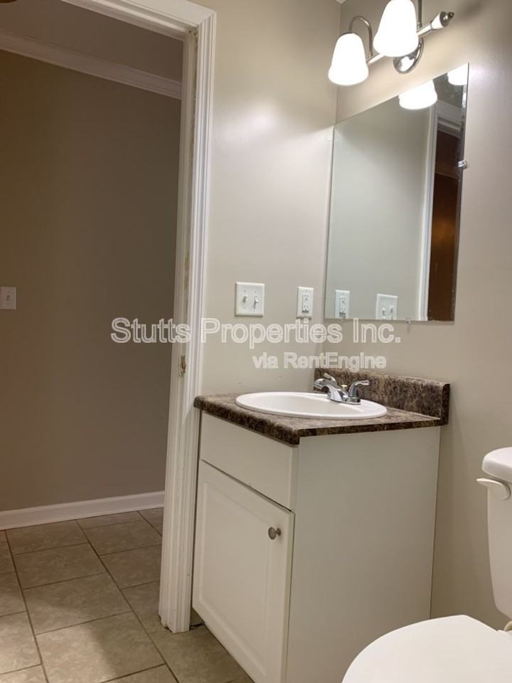 414 Hermitage Dr #3 - Photo 6 of 8