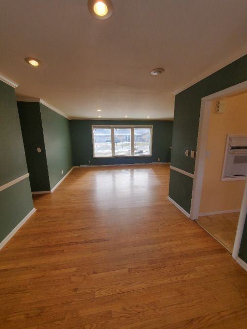 8862 North Malibu Drive - Photo 5 of 25