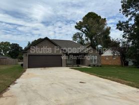 1013 Grand Ave - Photo 1 of 1