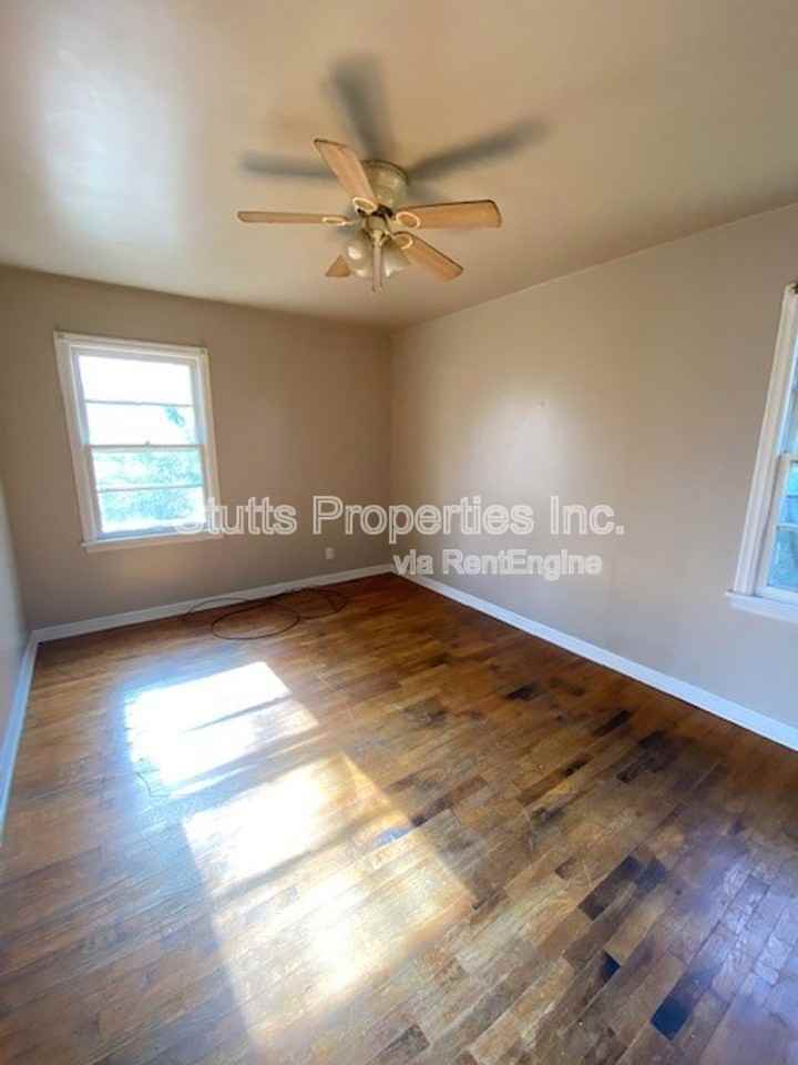 1027 Bellemeade Ave - Photo 6 of 7