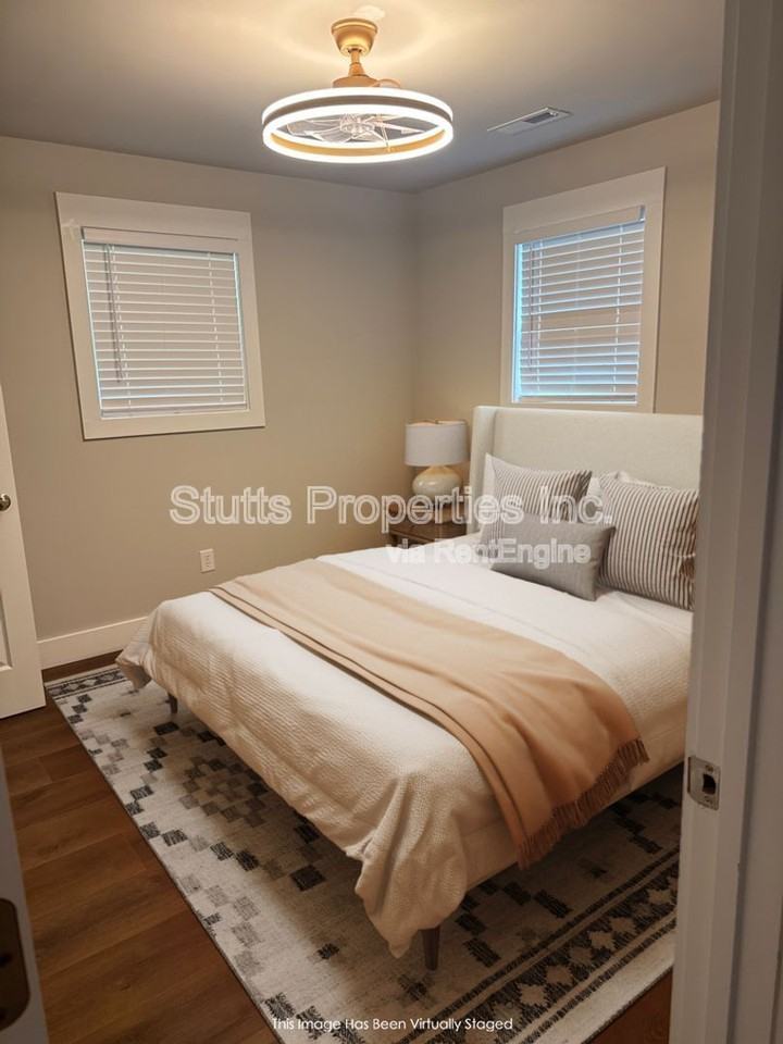 625 Rivermont Rd - Photo 4 of 10