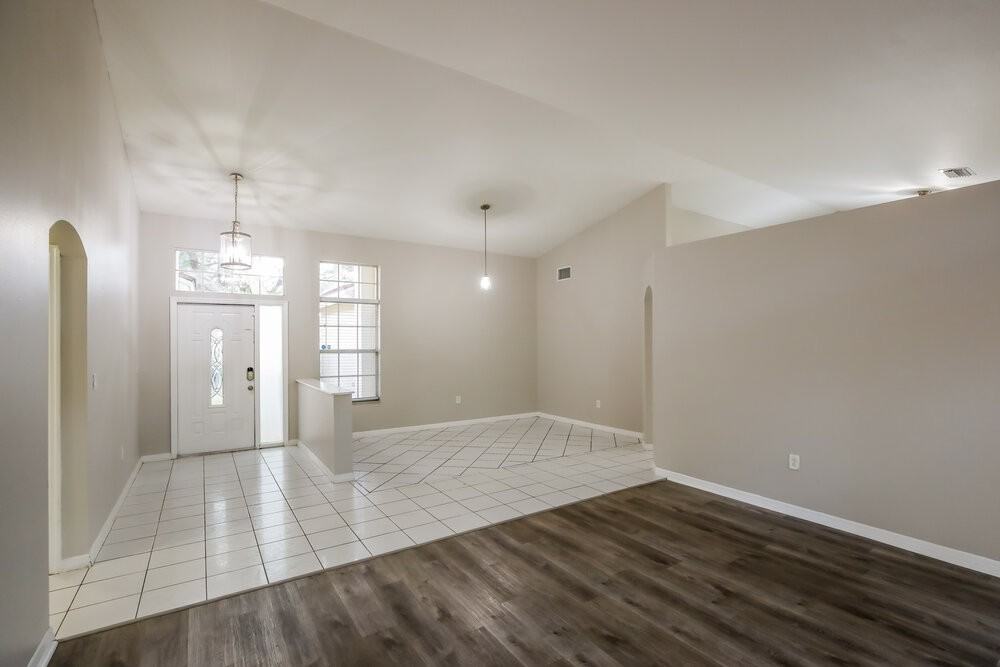 13101 Sw 17th Ct - Photo 3 of 16