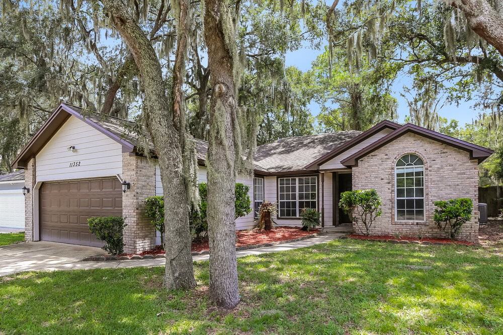 11352 Trotting Horse Ln S - Photo 3 of 16