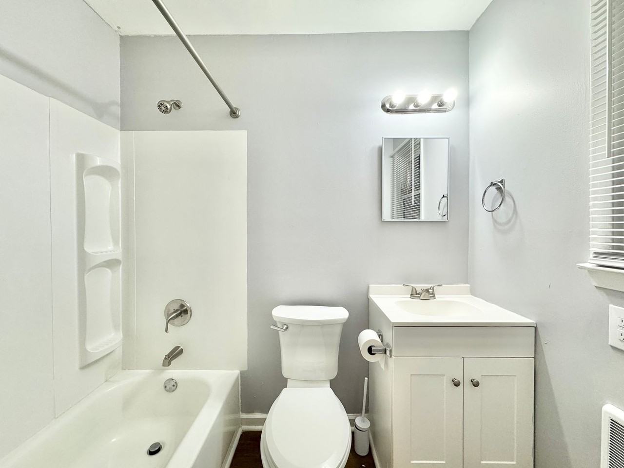 Chestnut Street Apartments - Photo 4 of 23