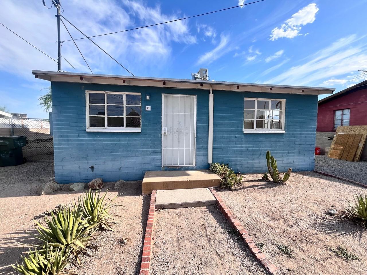 2528 N. Fontana Avenue - Photo 2 of 20