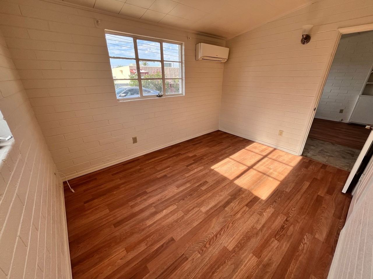 2528 N. Fontana Avenue - Photo 5 of 20