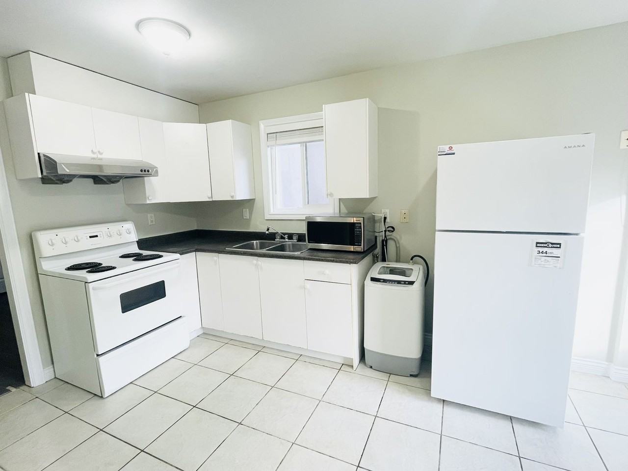 552 East 45th Avenue #1 BR - Photo 2 of 5