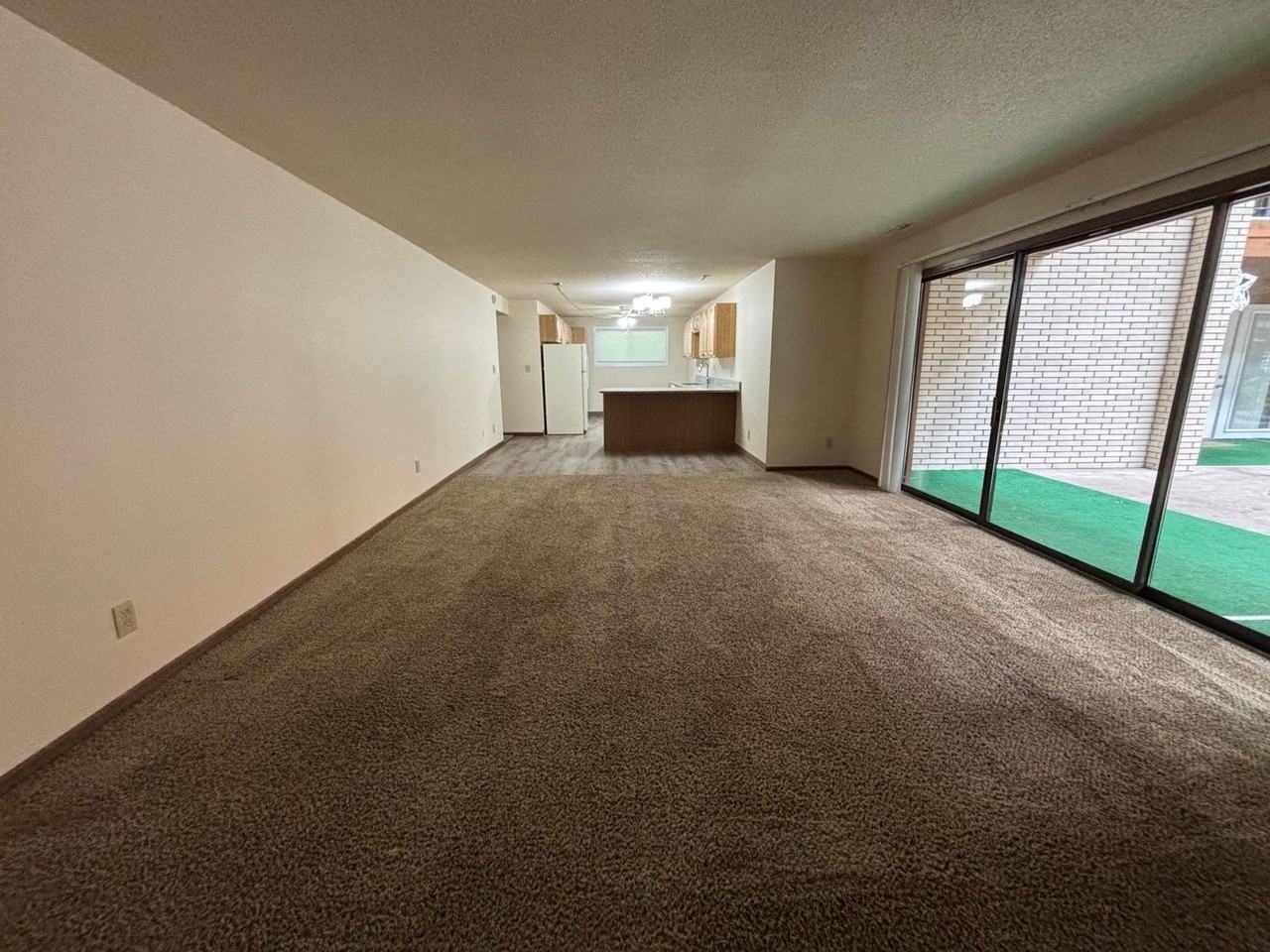 825 Partridge St - Photo 4 of 17