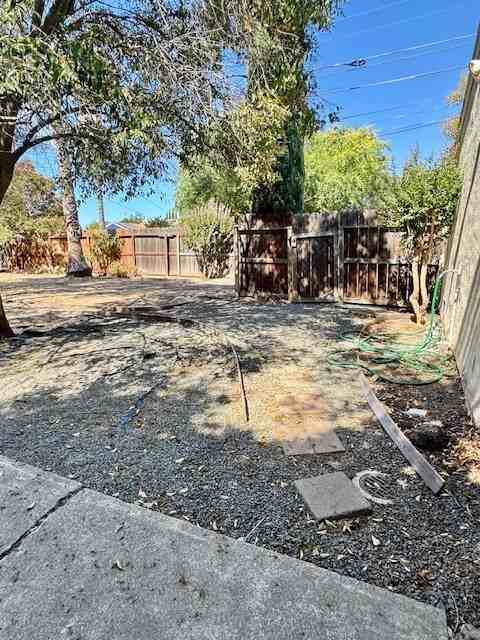 1458 Santa Clara Ave - Photo 3 of 19