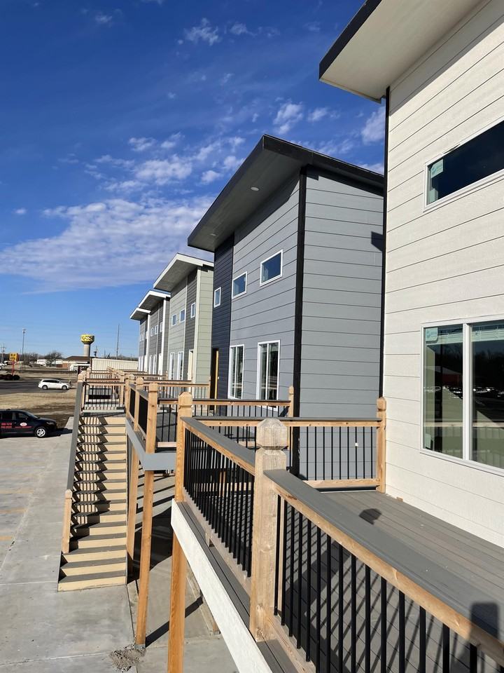 300 E Ford St #1 - Photo 5 of 18