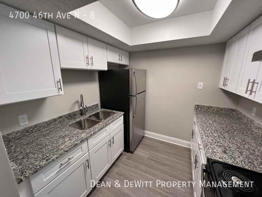 4700 46th Ave N #8 - Photo 2 of 12