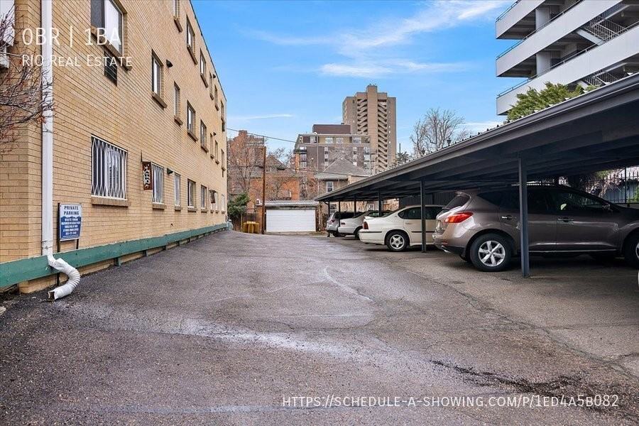 1139 York St #302 - Photo 2 of 7