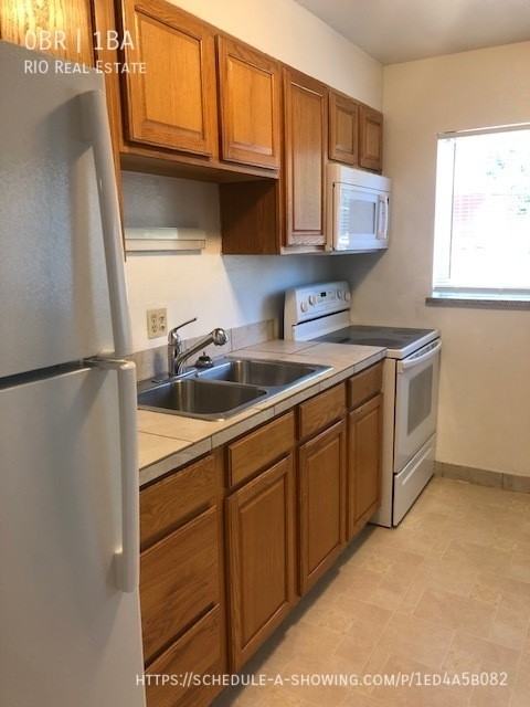 1139 York St #302 - Photo 4 of 7