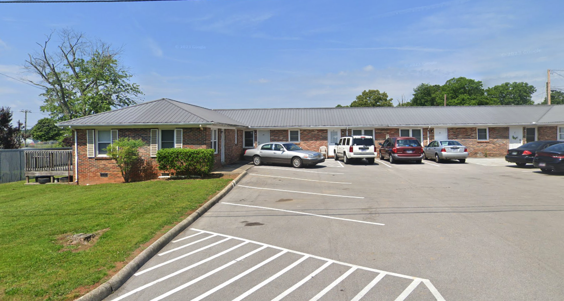 Couch Apartments - Photo 3 of 18