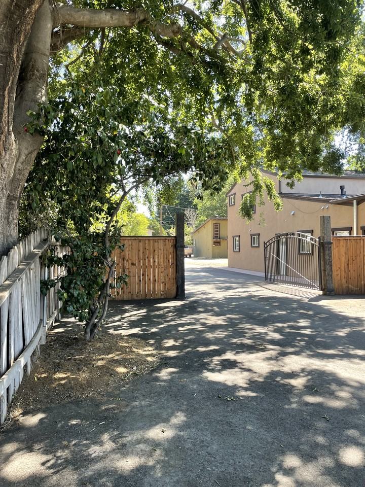 1916 Oleander Avenue #2