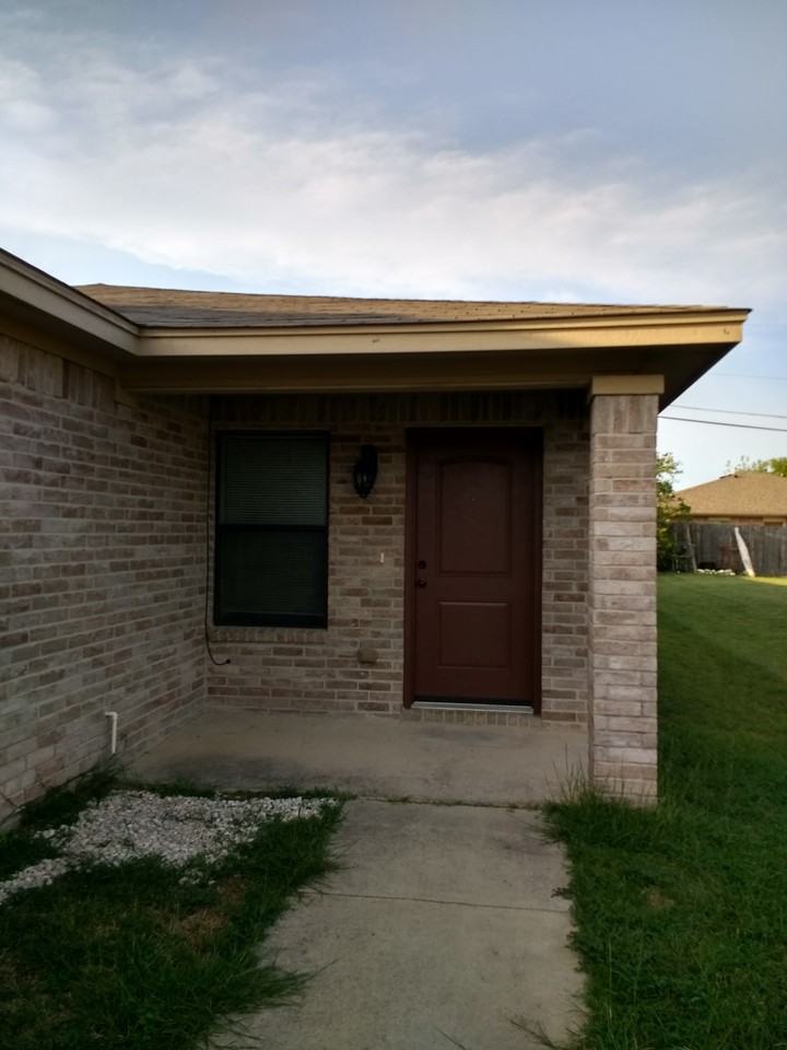 8124 Doreen Ave #1 - Photo 2 of 17