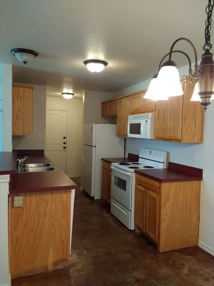 8124 Doreen Ave #1 - Photo 5 of 17