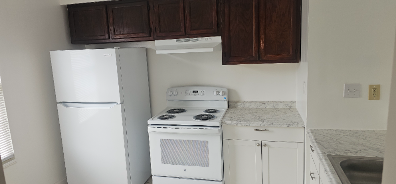 6312 Corbly Rd - Photo 2 of 14