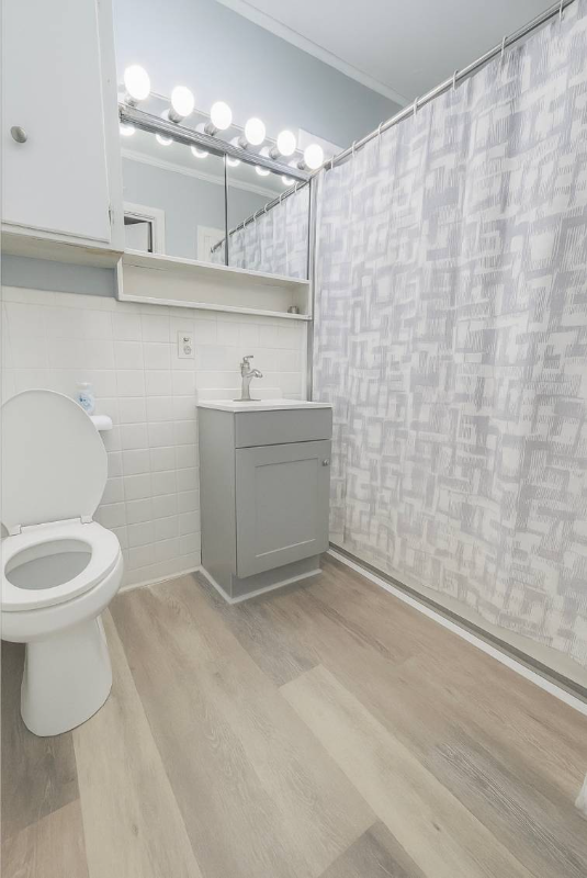 3818 Avalon Avenue - Photo 2 of 15