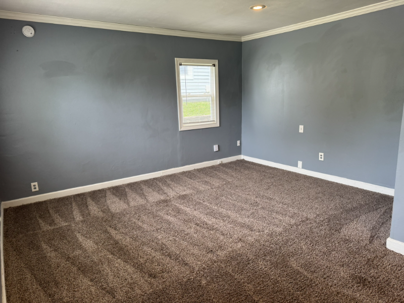 601 23rd St - Photo 3 of 20