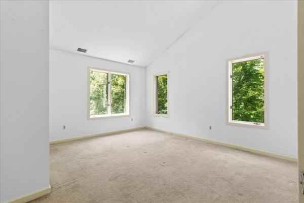 80 Ravens Croft Rd - Photo 2 of 14