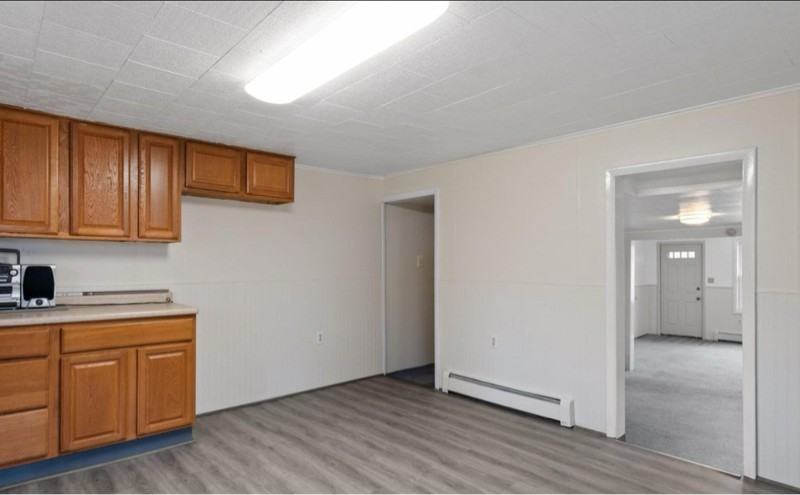 412 Grove St - Photo 3 of 20