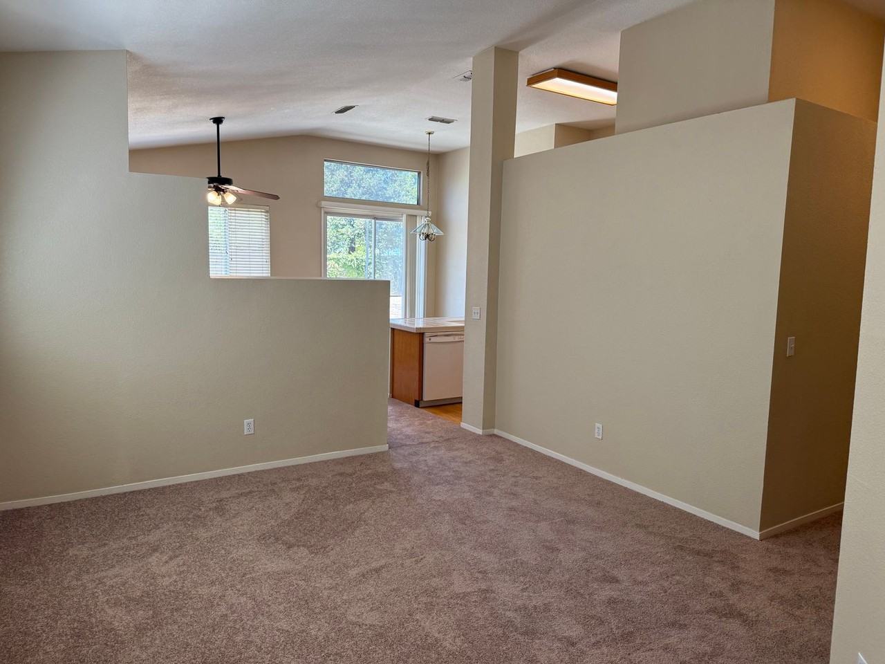 675 Bridgeford Dr - Photo 3 of 21