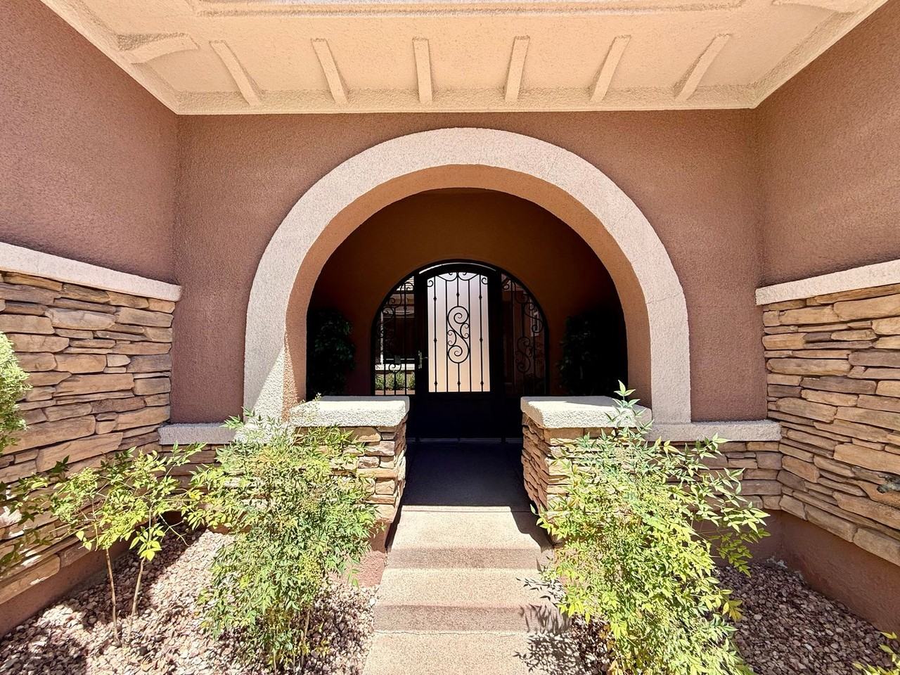 11556 Bohemian Forest Ave - Photo 2 of 41