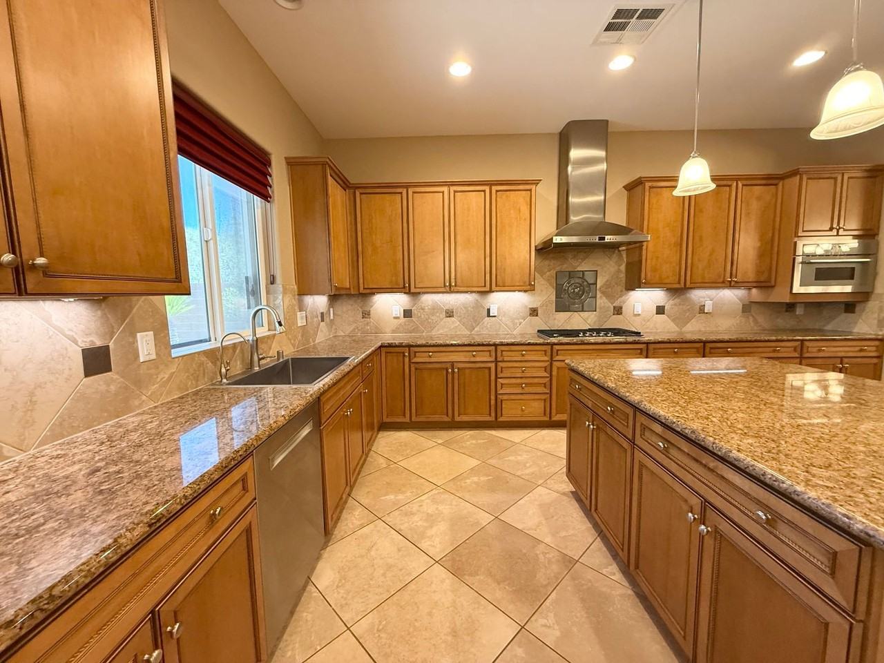 11556 Bohemian Forest Ave - Photo 7 of 41