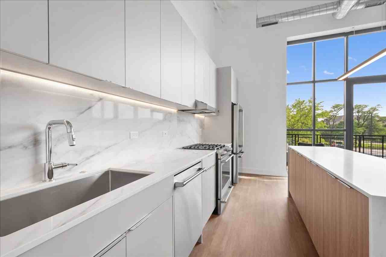 728 Lofts - Photo 4 of 50