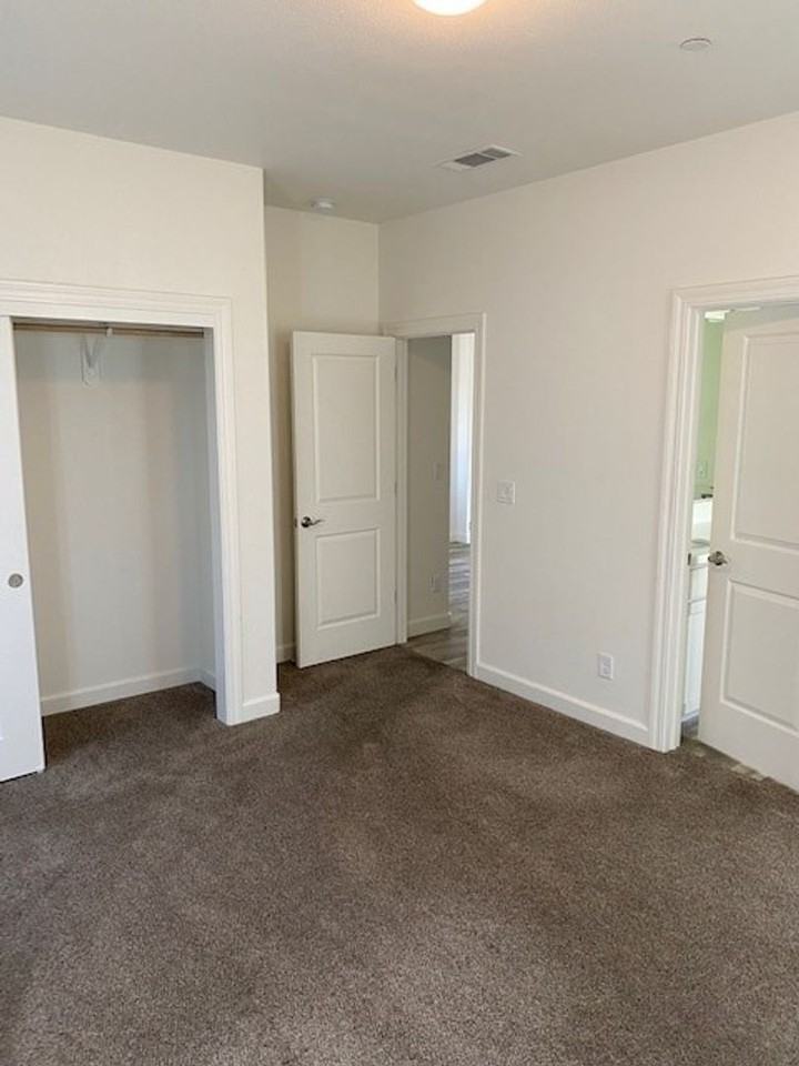 4665 Pleasant Hills Dr - Photo 6 of 14