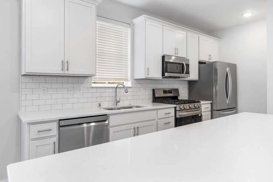 3904 19th St - Photo 3 of 24