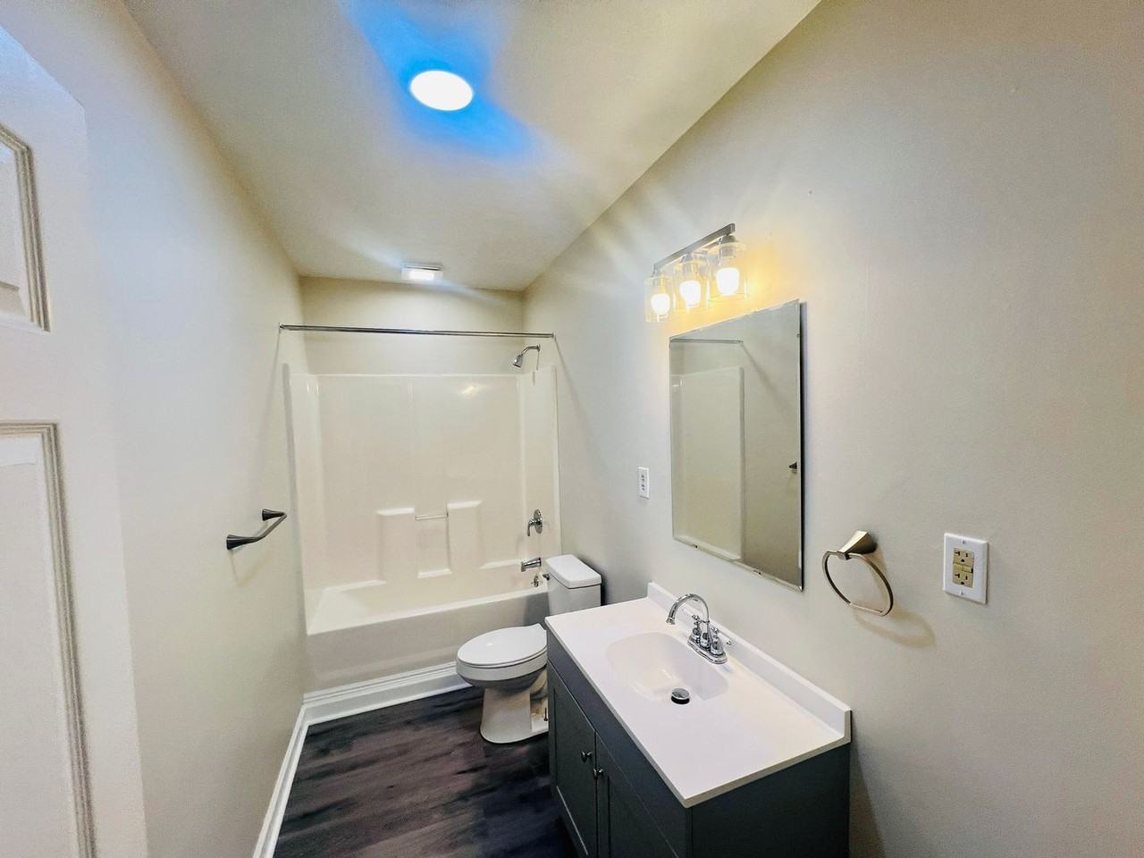 1112-1116 Burns Ave - Photo 5 of 18