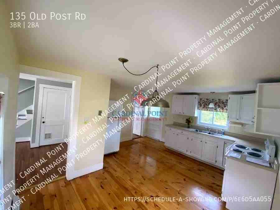 135 Old Post Rd - Photo 2 of 10