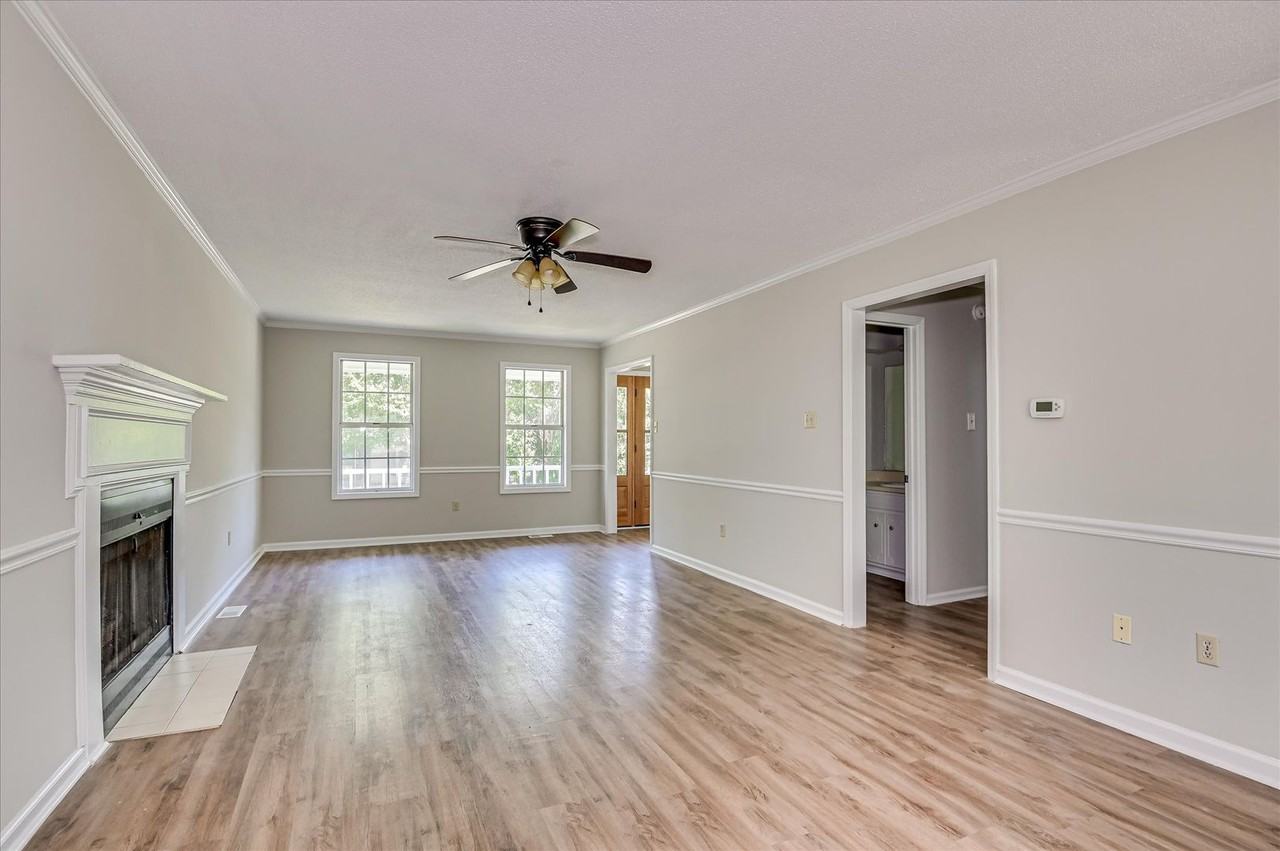 508 Fairfield Ct - Photo 7 of 34