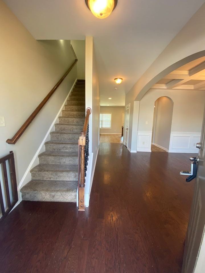 106 Brown Thrasher Ln - Photo 2 of 32