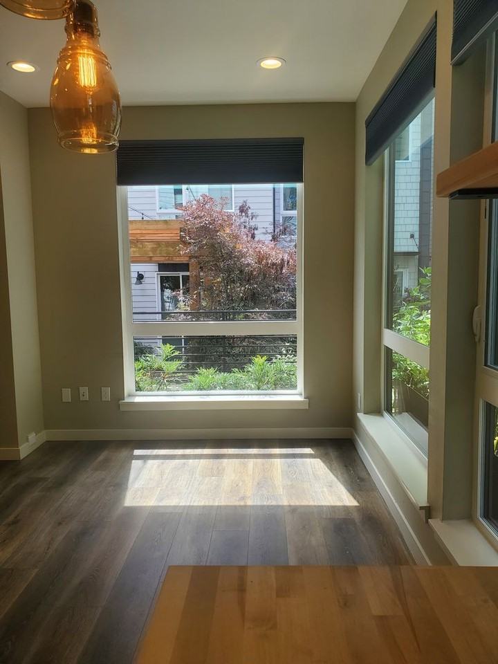 10710 Greenwood Avenue North - Photo 2 of 33