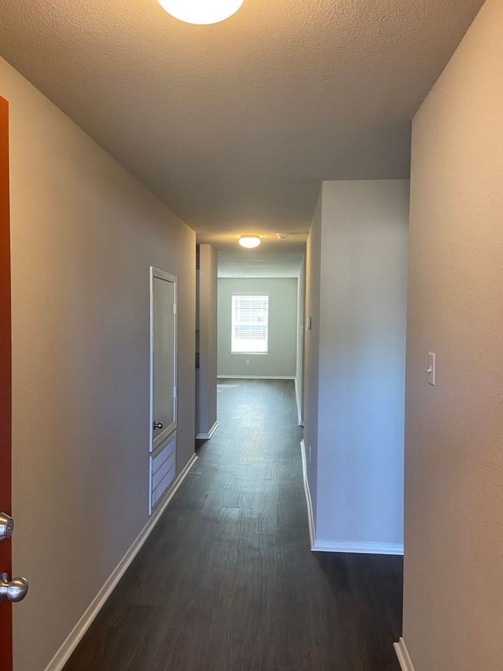 2616 Grand Ln - Photo 6 of 24