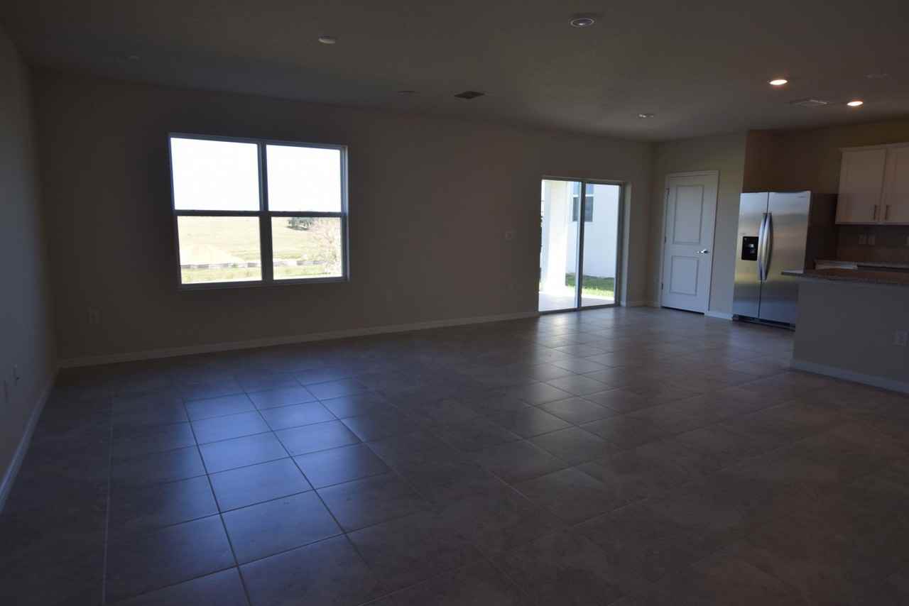 7780 Syracuse Drive - Photo 6 of 21