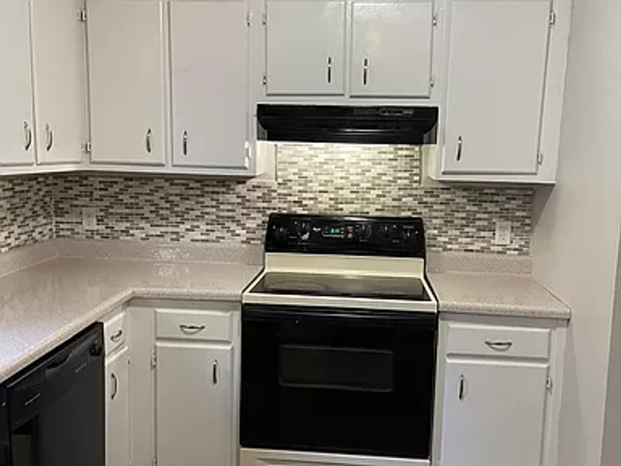 610 Cedarbrook Ct - Photo 2 of 15