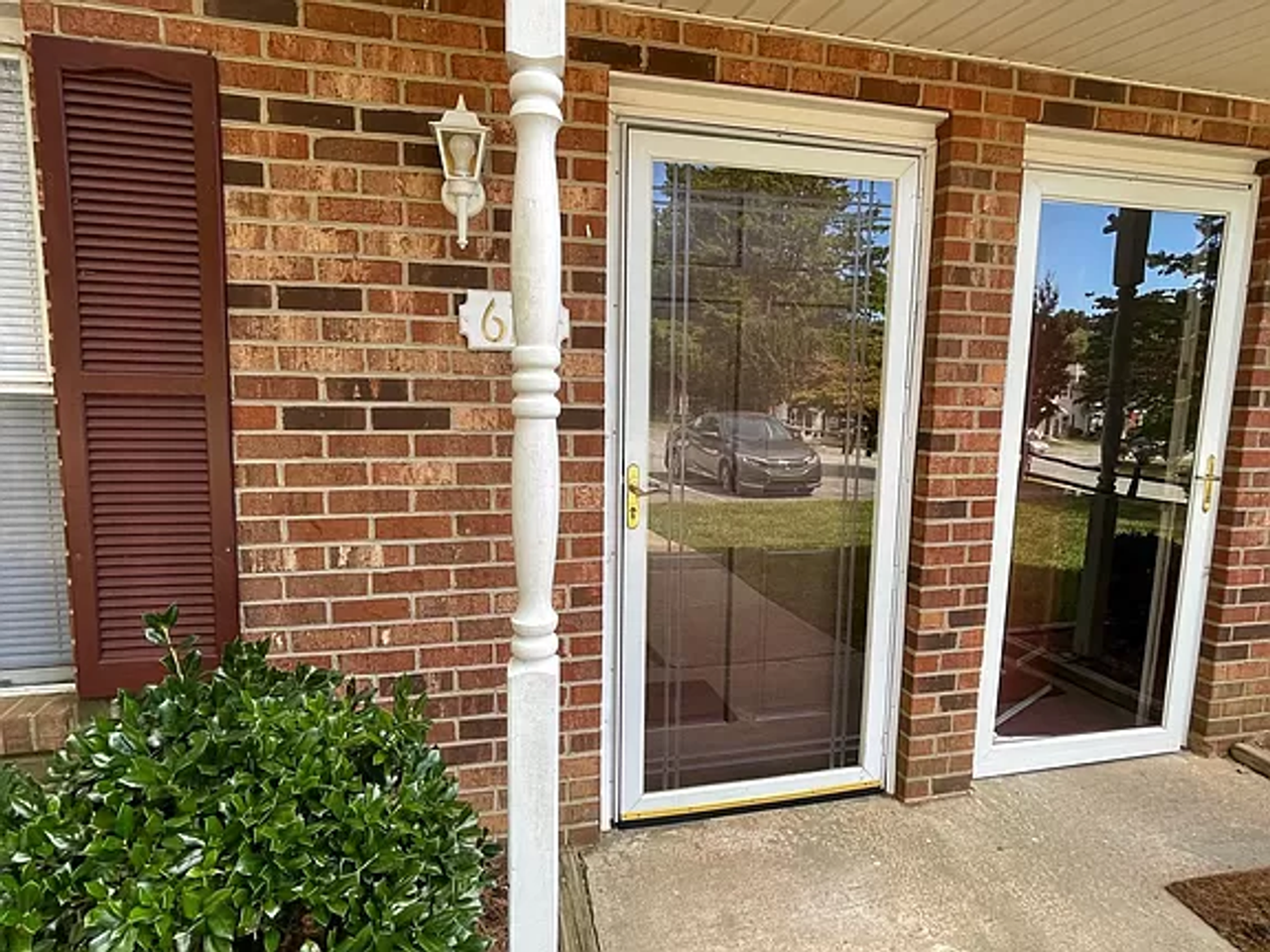 610 Cedarbrook Ct - Photo 4 of 15