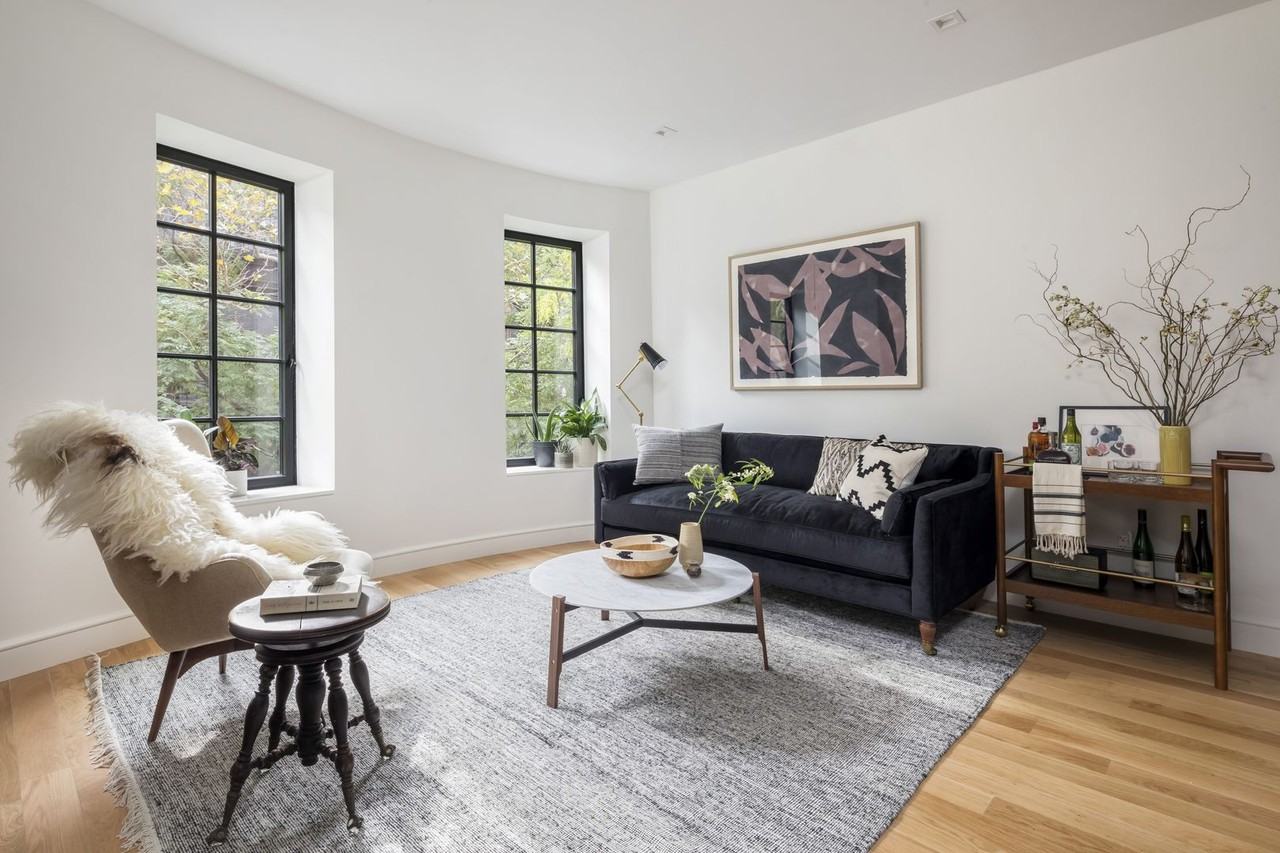 245 E 78th St - Photo 2 of 15